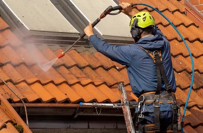 Démoussage et hydrofuge de toiture à Escosse